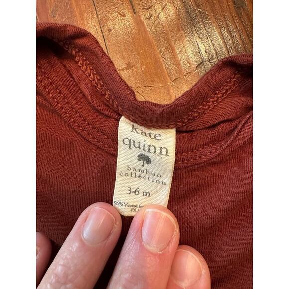 Kate Quinn short sleeve romper unisex 3-6 months EUC - Picture 3 of 6